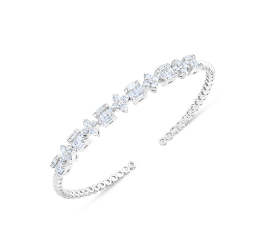 White gold flower and cube diamond bracelet