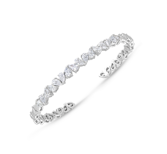 White gold pear shape alternate diamond bracelet